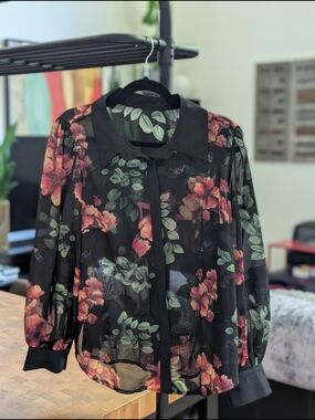 Floral Sheer Button-Front Blouse - Black/Green